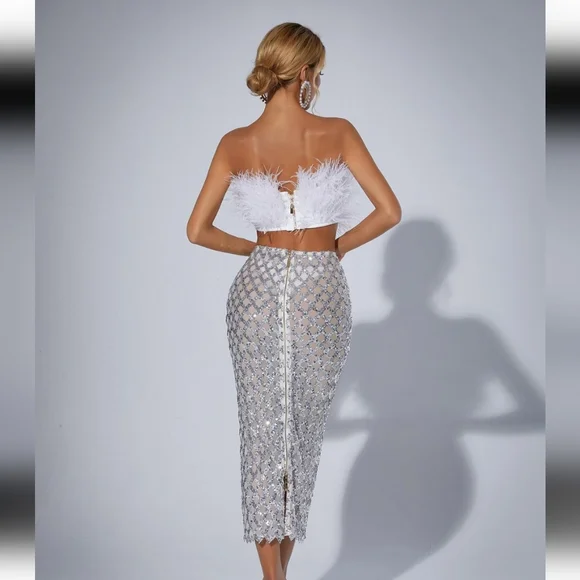 Strappples feather mesh skirt set ...top white feathers , skirt silver sequins. - Picture 7 of 7